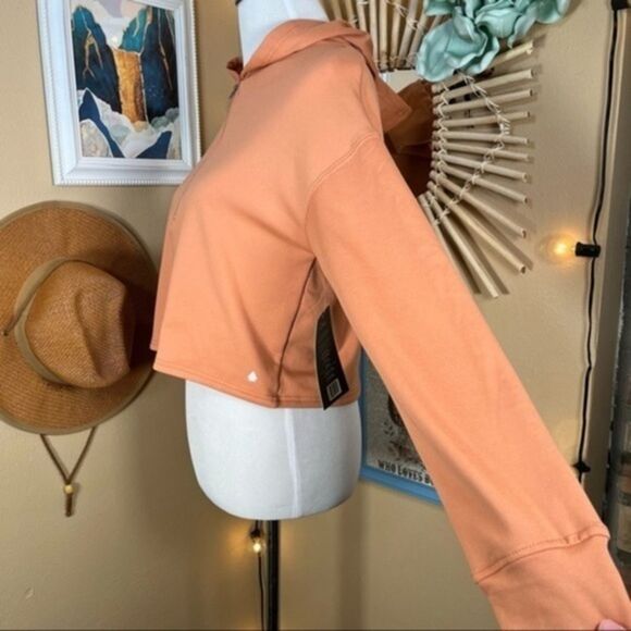 CALI SPORTSWEAR Cropped Yoga Short Pullover Hoodie Sweatshirt Medium - Picture 3 of 9